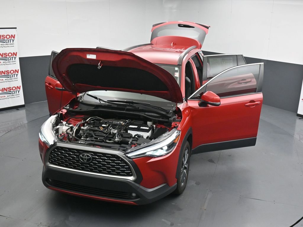Used 2022 Toyota Corolla Cross XLE FWD image 41