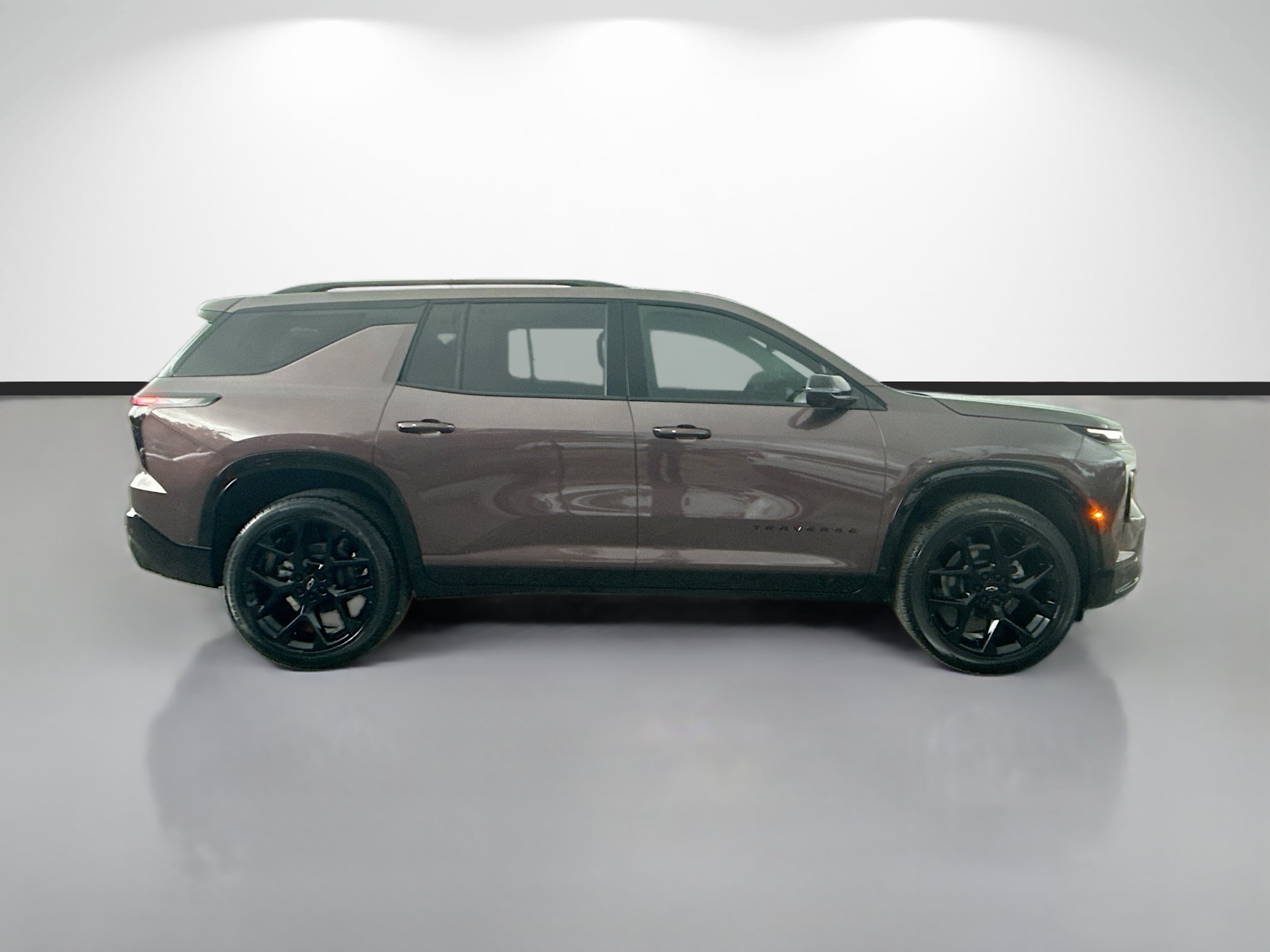 Used 2026 Chevrolet Traverse RS FWD image 2
