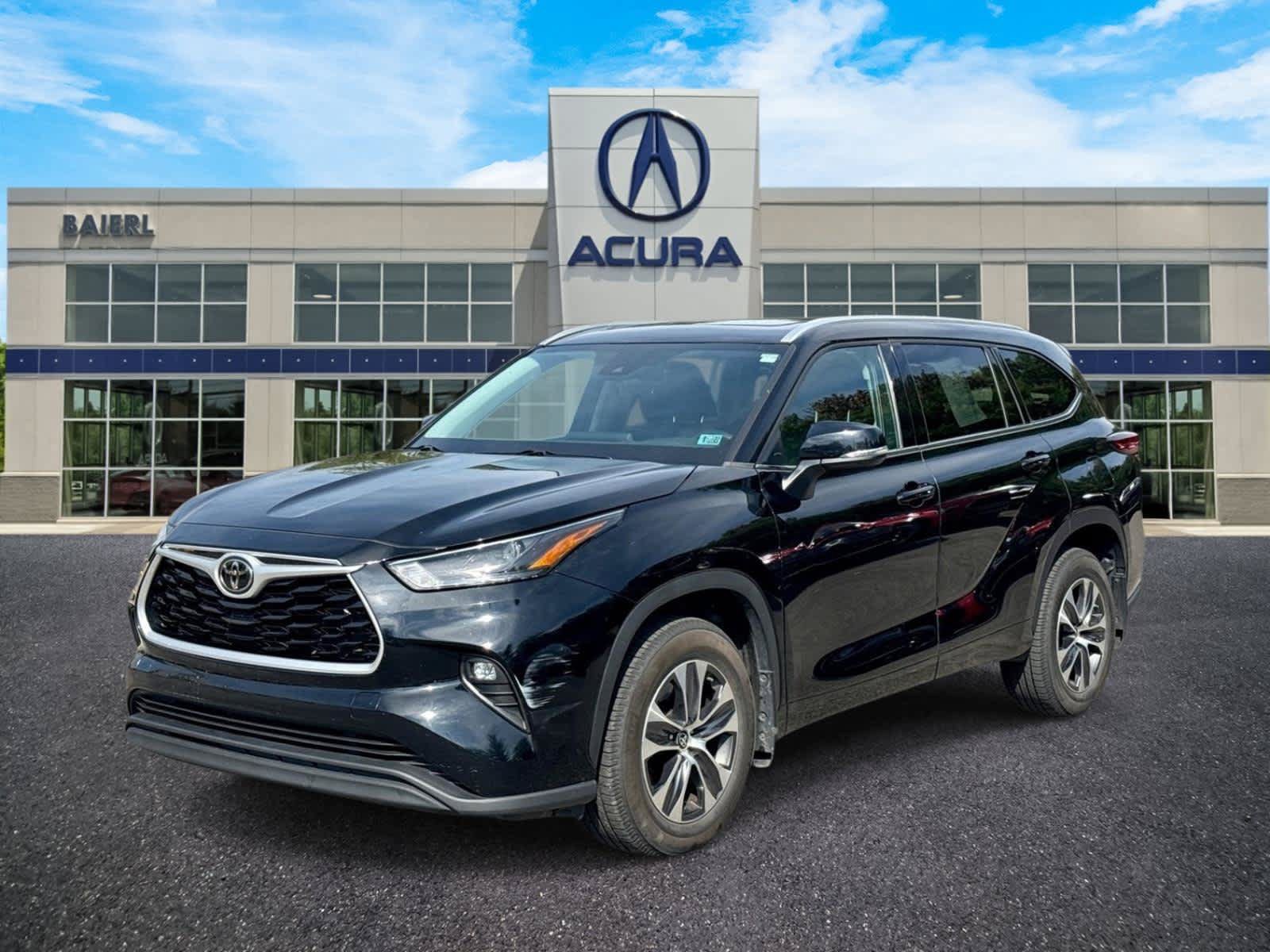 Used 2022 Toyota Highlander XLE