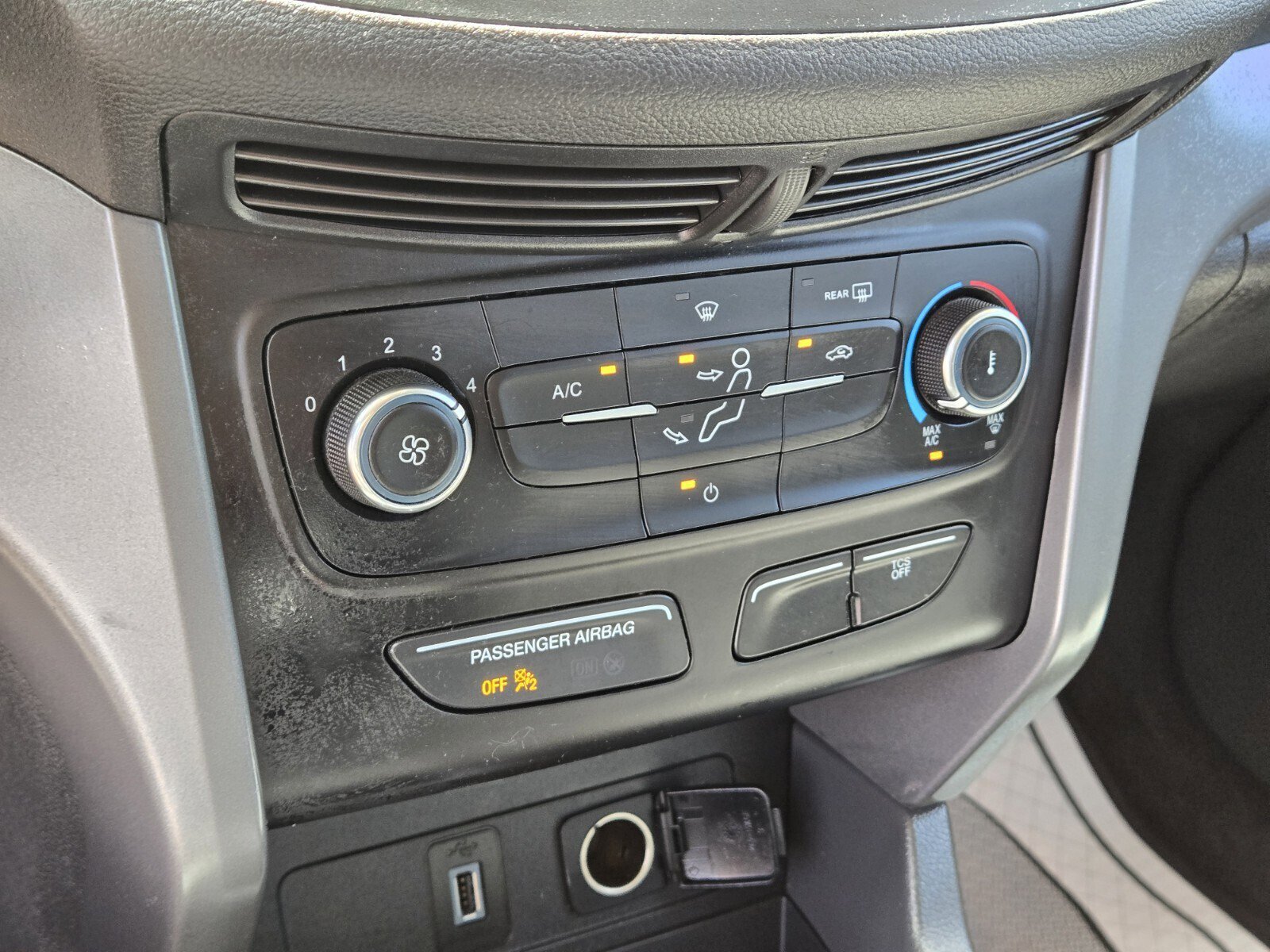 Used 2018 Ford Escape S image 20