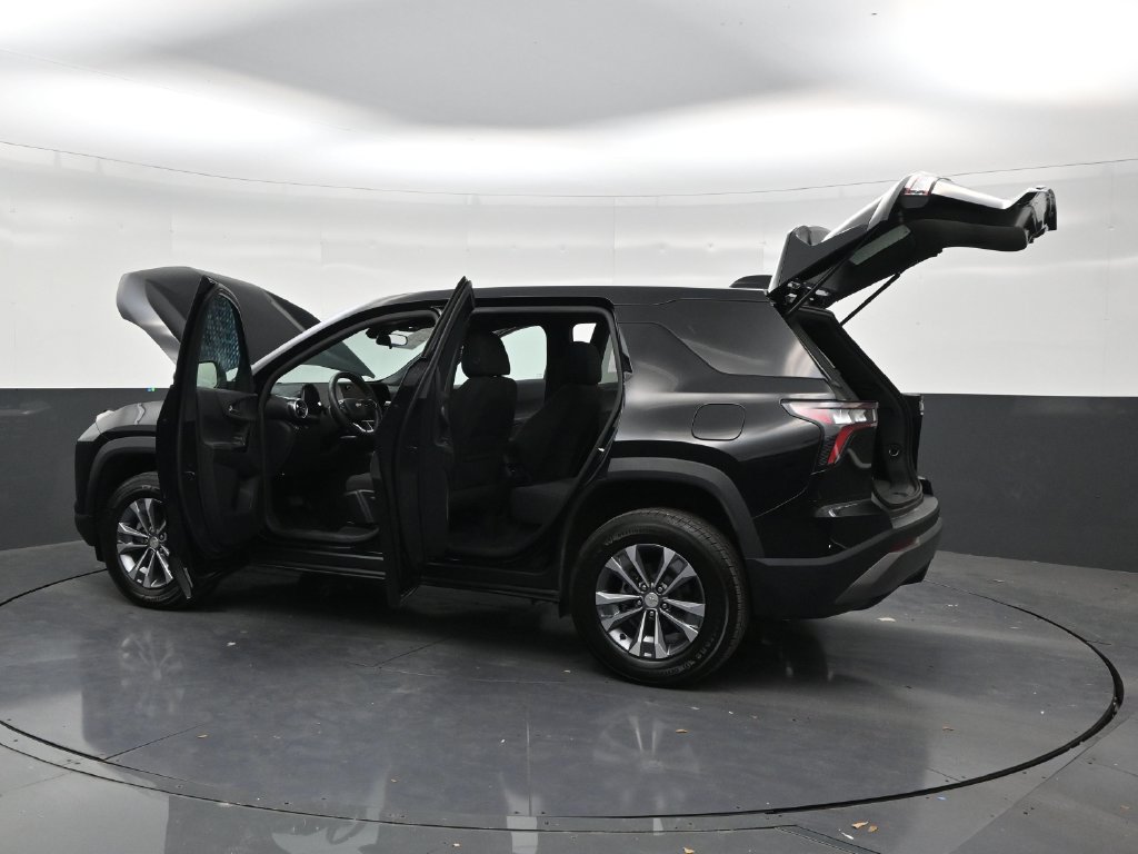 Used 2026 Chevrolet Equinox LT w/ Safety and Technology Package FWD image 31