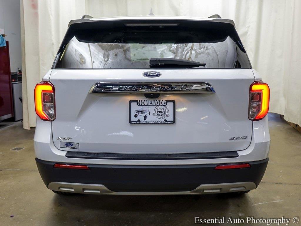Certified 2021 Ford Explorer XLT w/ Equipment Group 202A image 6