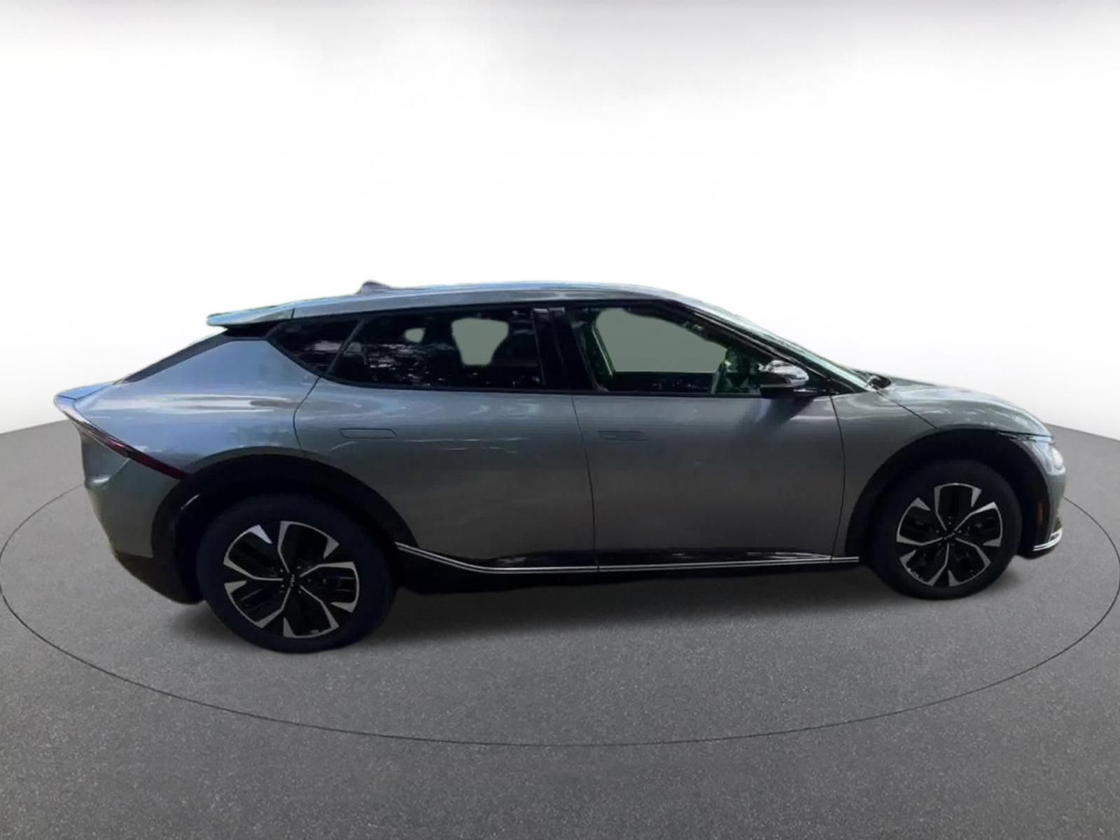 Used 2024 Kia EV6 Wind RWD image 15