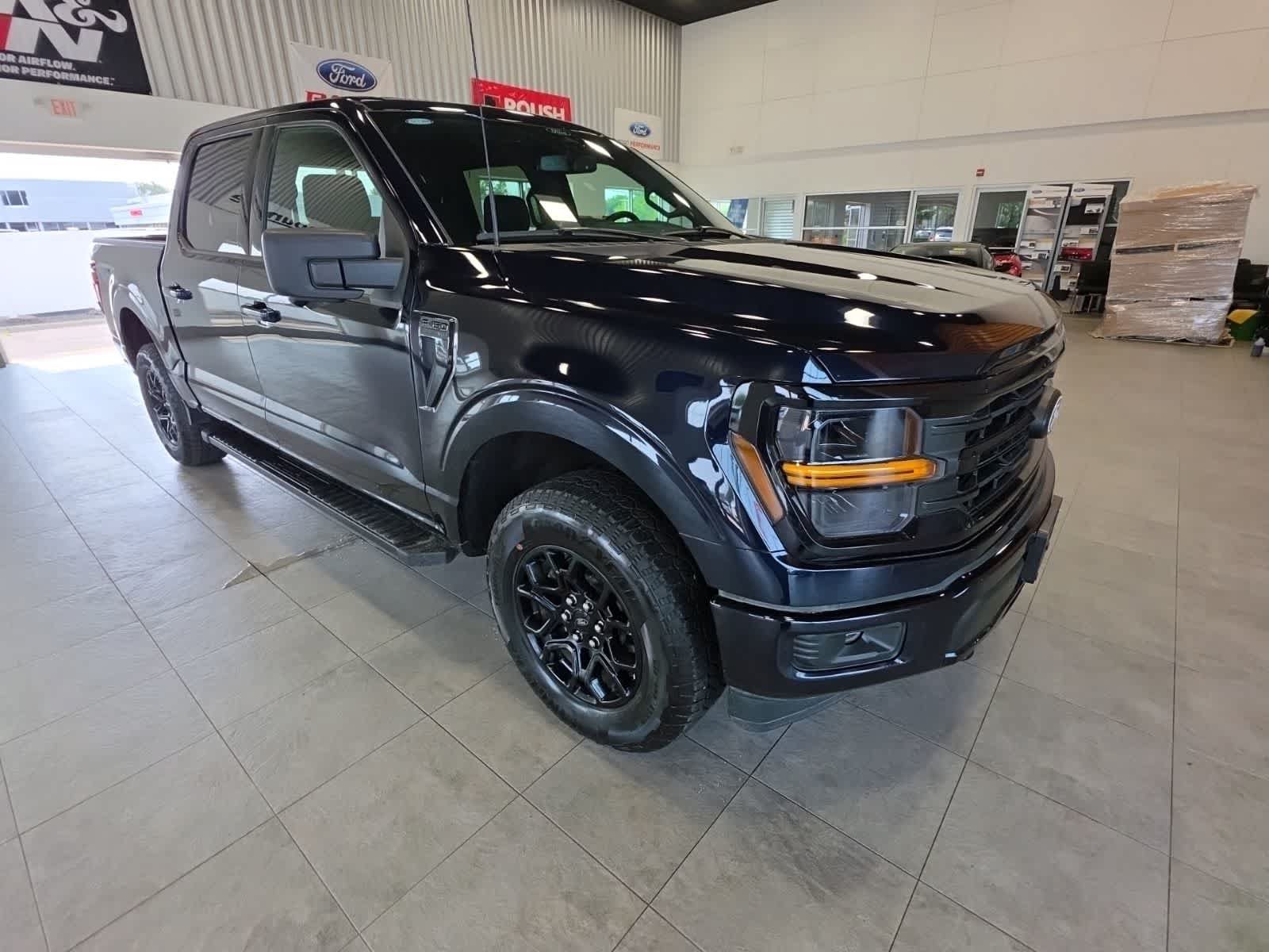 Used 2024 Ford F150 XLT w/ XLT Black Appearance Package AWD/4WD image 6