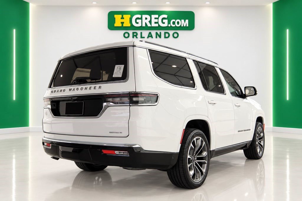 Used 2024 Jeep Grand Wagoneer Series III w/ HD Trailer Tow Package AWD/4WD image 6