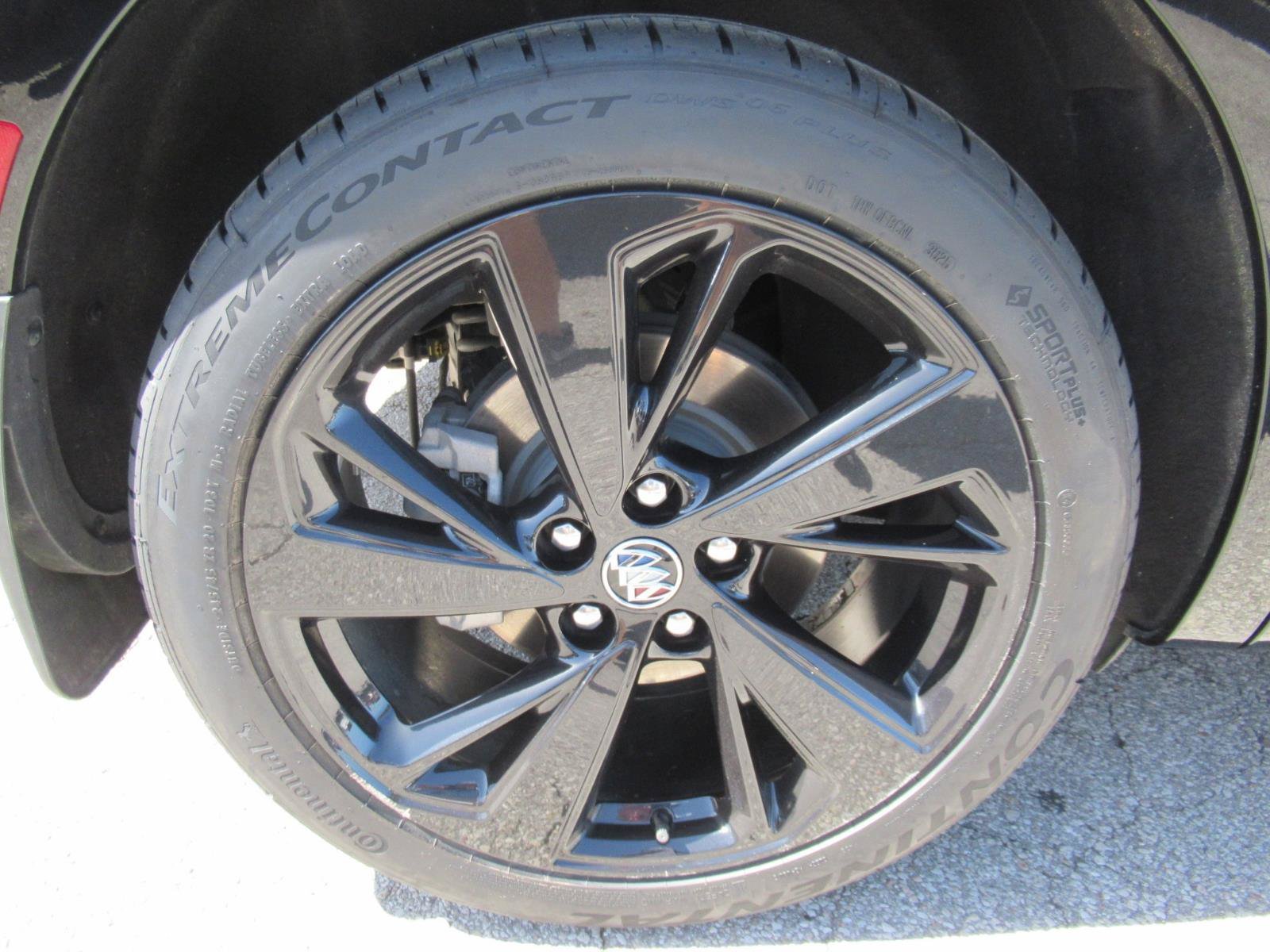 Used 2023 Buick Envision Essence w/ Sport Touring Package AWD/4WD image 8