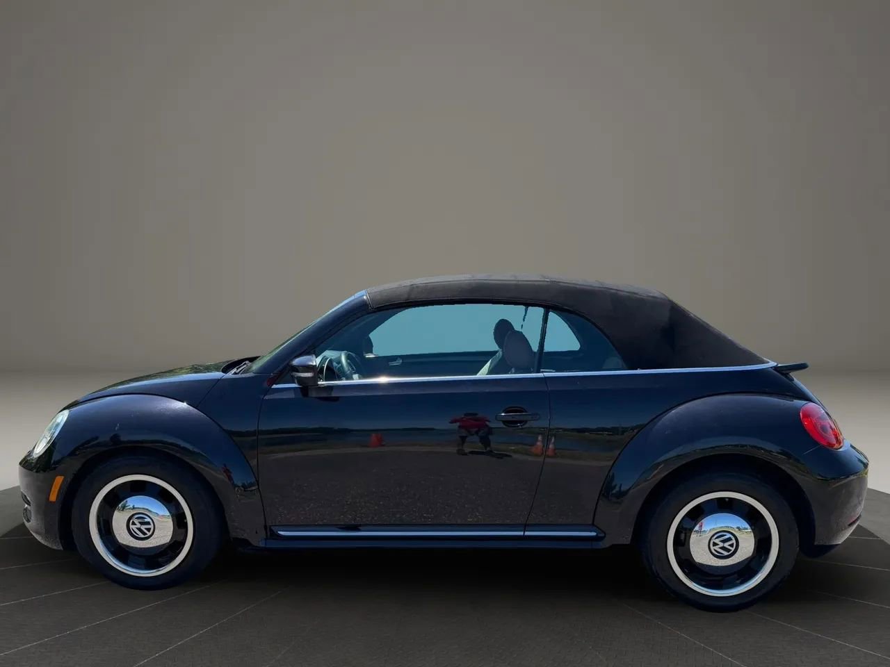 Used 2015 Volkswagen Beetle 1.8T FWD image 8