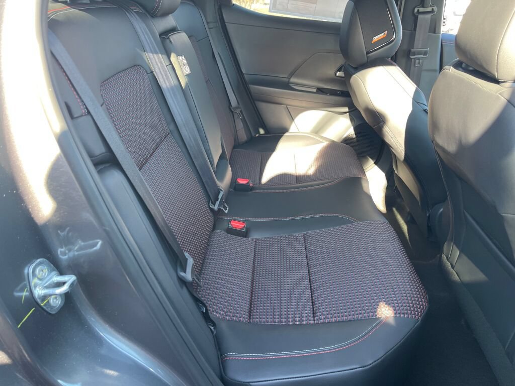 Used 2026 Nissan Kicks SR w/ SR Premium Package AWD/4WD image 15