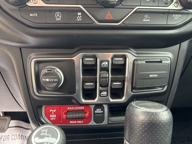 Used 2022 Jeep Gladiator Mojave w/ LED Lighting Group image 12