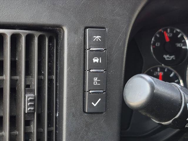 Used 2015 Chevrolet Express 2500 RWD image 17