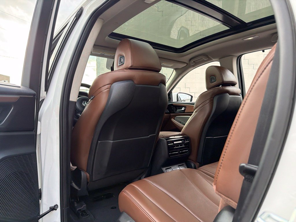 Used 2024 Acura MDX w/ Technology Package AWD/4WD image 29
