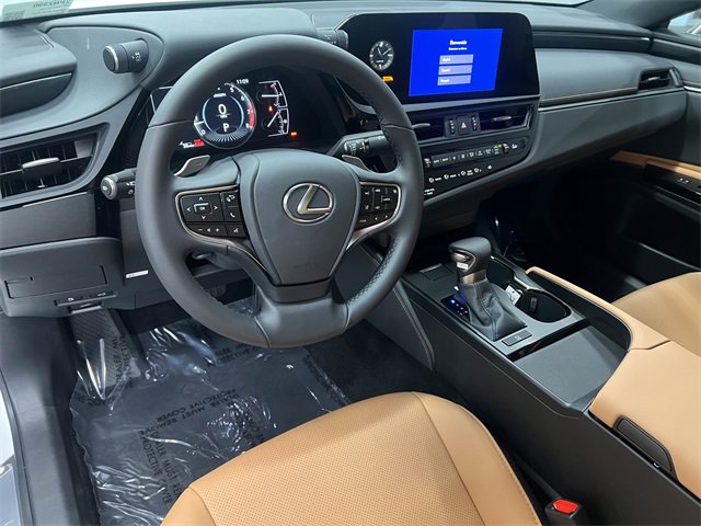 Certified 2025 Lexus ES 350 image 16