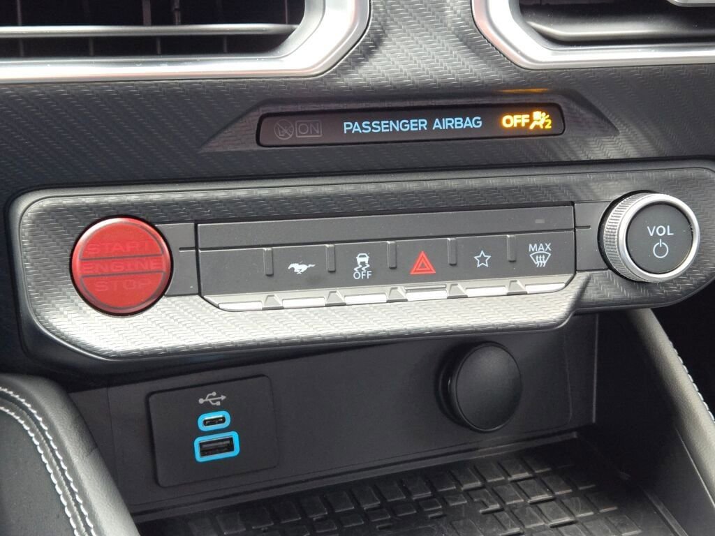 Used 2024 Ford Mustang GT Premium image 32