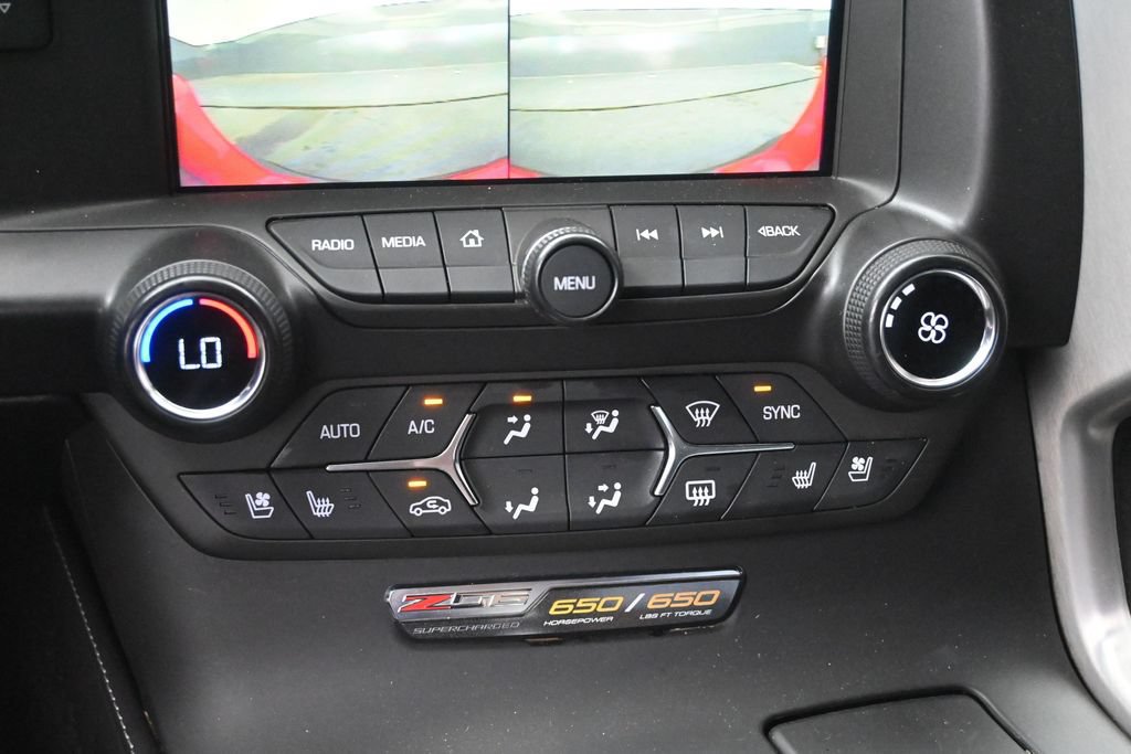 Used 2016 Chevrolet Corvette Z06 w/ 3LZ Preferred Equipment Group RWD image 19