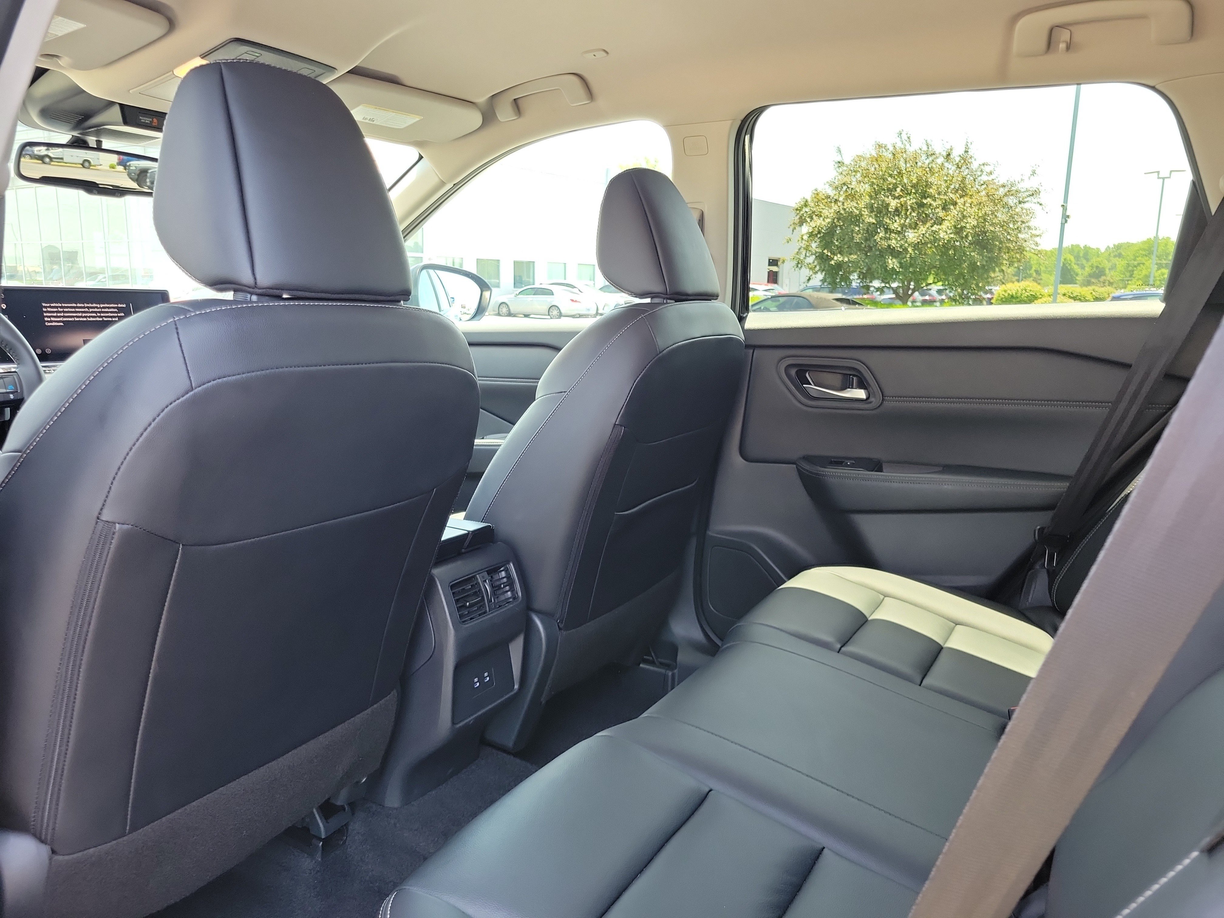 Certified 2026 Nissan Rogue SL AWD/4WD image 14