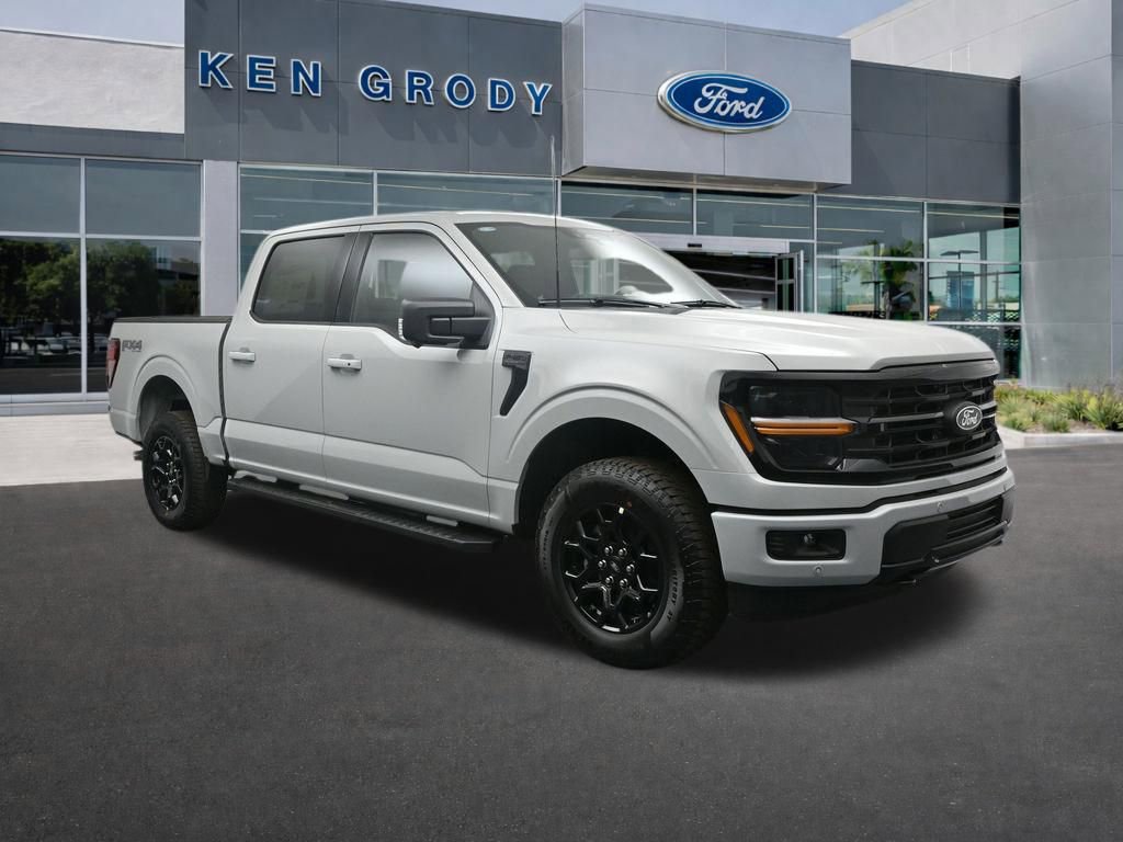 New 2026 Ford F150 XLT w/ Equipment Group 302A MID