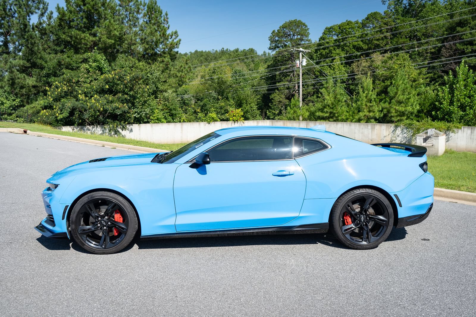 Used 2022 Chevrolet Camaro SS RWD image 15