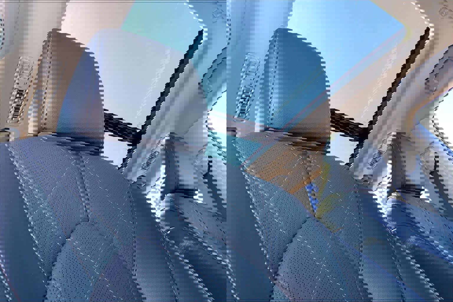 Used 2024 Toyota Highlander Platinum image 13