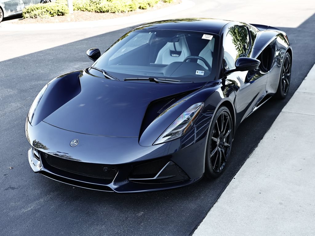 Used 2025 Lotus Emira RWD image 19