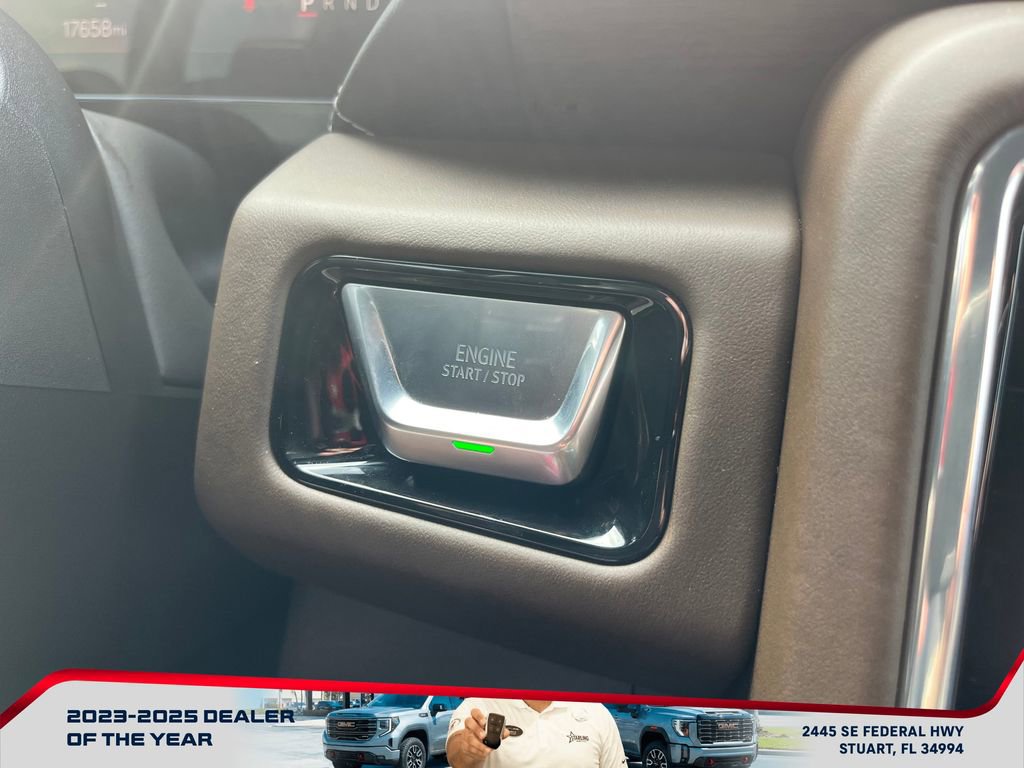 Used 2025 GMC Yukon Denali Ultimate image 33