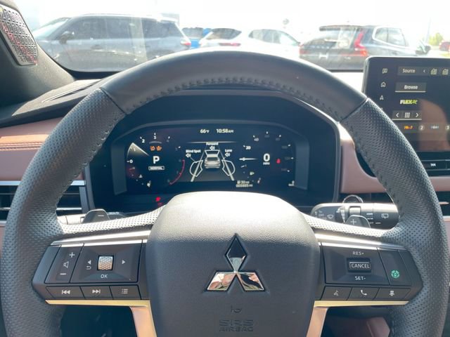 Used 2025 Mitsubishi Outlander SEL image 20