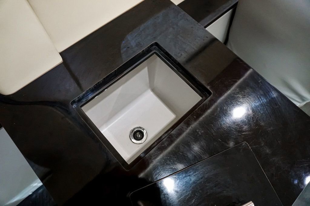 Used 2015 Mercedes-Benz Sprinter 2500 image 66