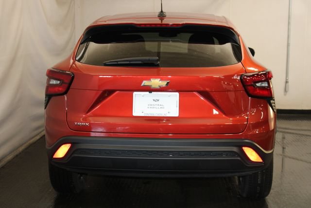 Used 2024 Chevrolet Trax LS FWD image 6