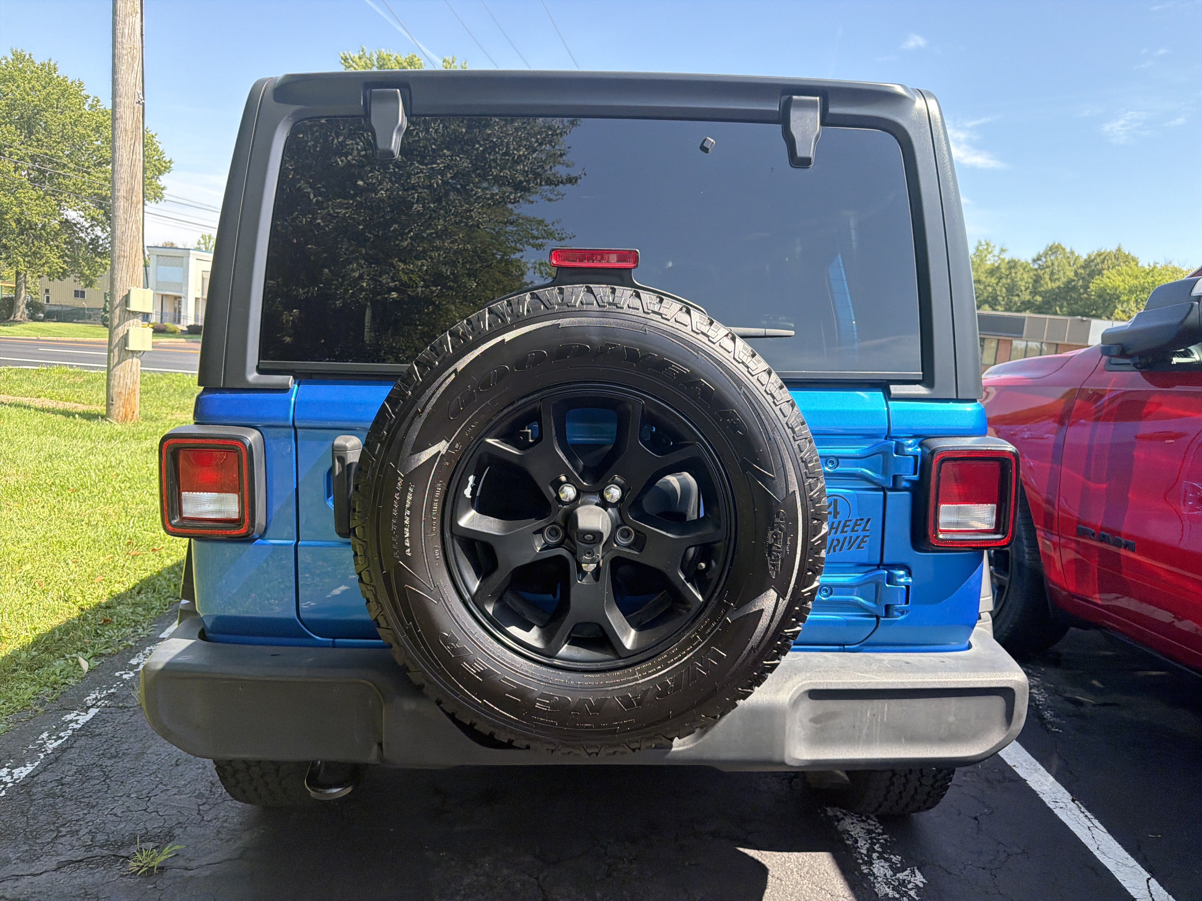 Used 2021 Jeep Wrangler Unlimited Sport AWD/4WD image 7