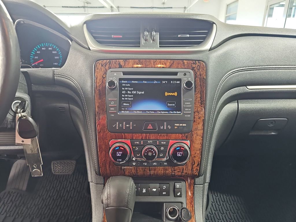 Used 2014 Chevrolet Traverse LTZ image 27