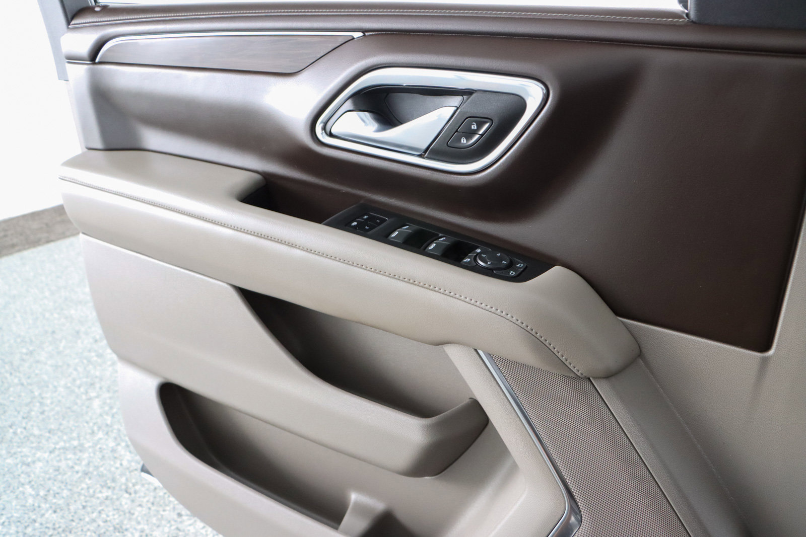 Used 2023 Chevrolet Tahoe Z71 w/ Luxury Package image 26