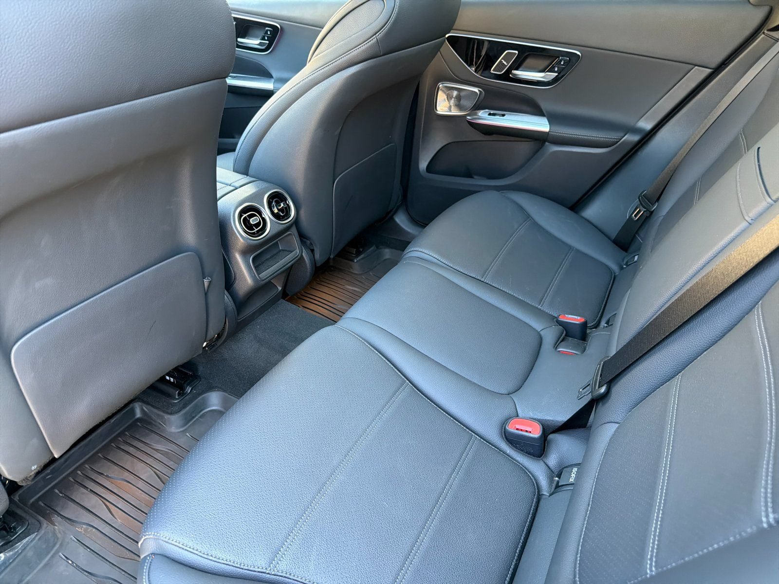Certified 2026 Mercedes-Benz GLC 300 4MATIC image 11