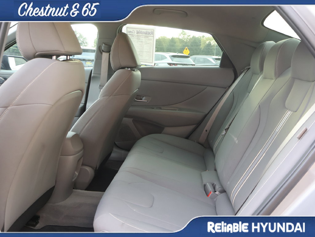 Certified 2025 Hyundai Elantra Sport FWD image 17