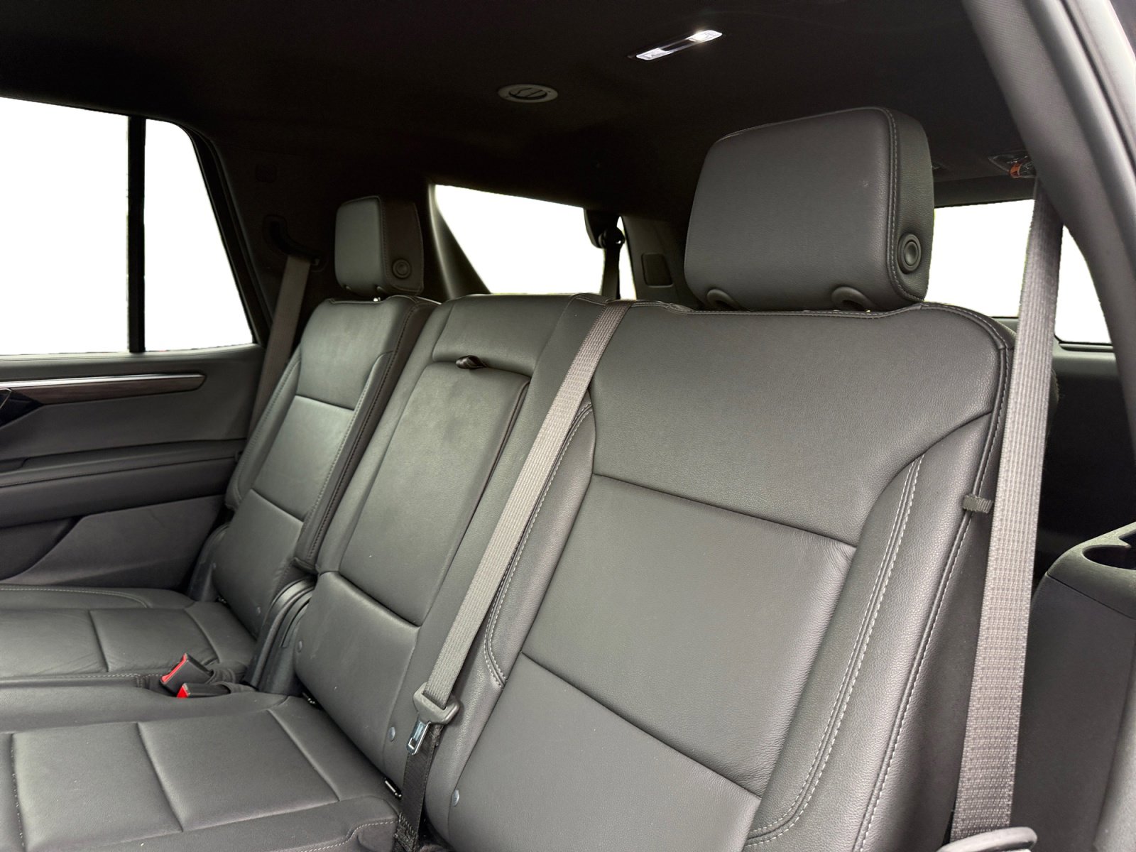 Used 2025 Chevrolet Tahoe Z71 image 16