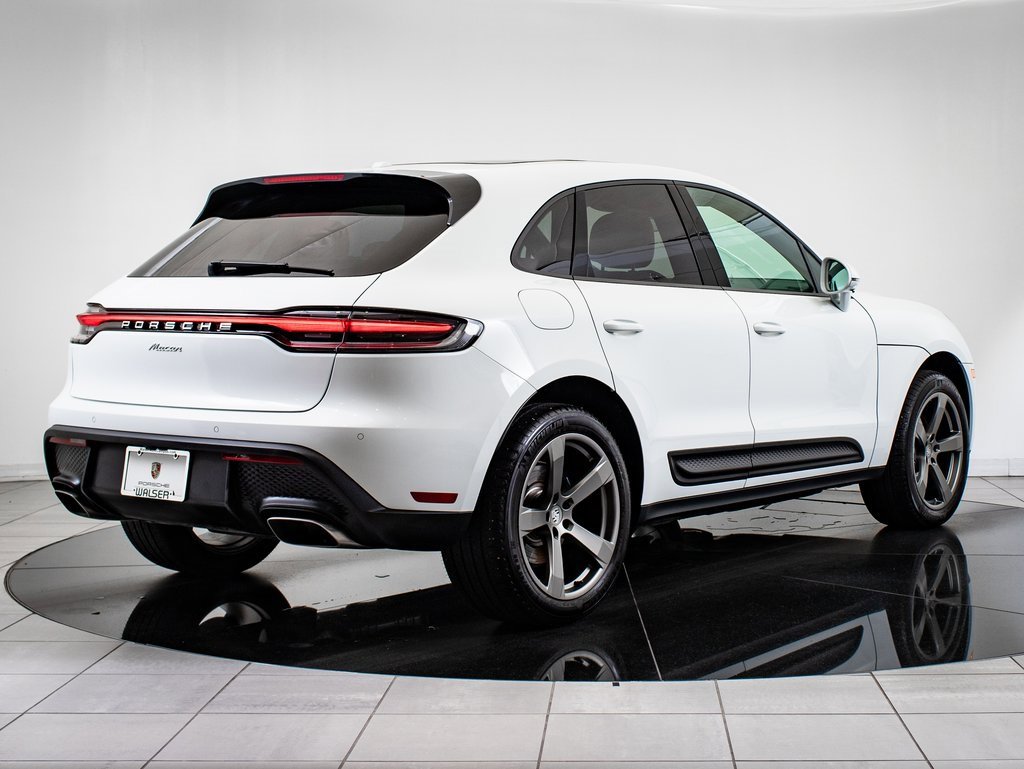 Certified 2024 Porsche Macan image 8