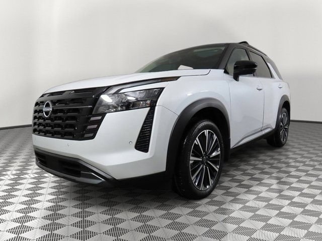 New 2026 Nissan Pathfinder Platinum w/ Cargo Package AWD/4WD image 1