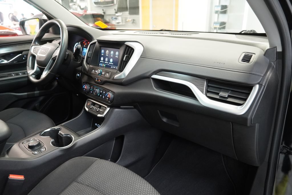 Used 2024 GMC Terrain SLE w/ Driver Convenience Package FWD image 36