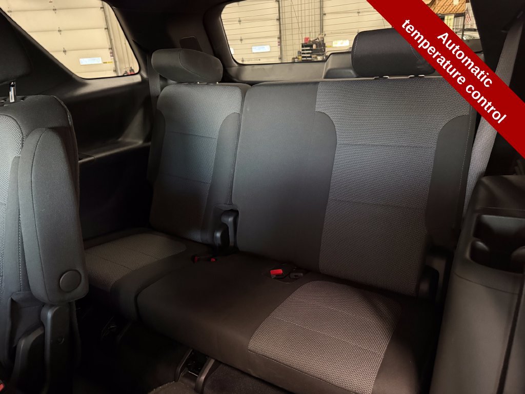 Used 2023 Chevrolet Traverse LT w/ LPO, Cargo Package AWD/4WD image 35