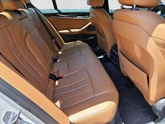 Used 2018 BMW 540i xDrive AWD/4WD image 21