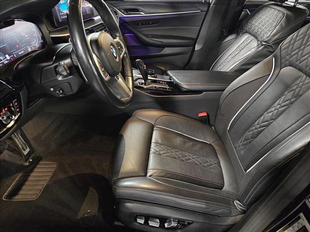 Used 2023 BMW M550i xDrive w/ Executive Package AWD/4WD image 16