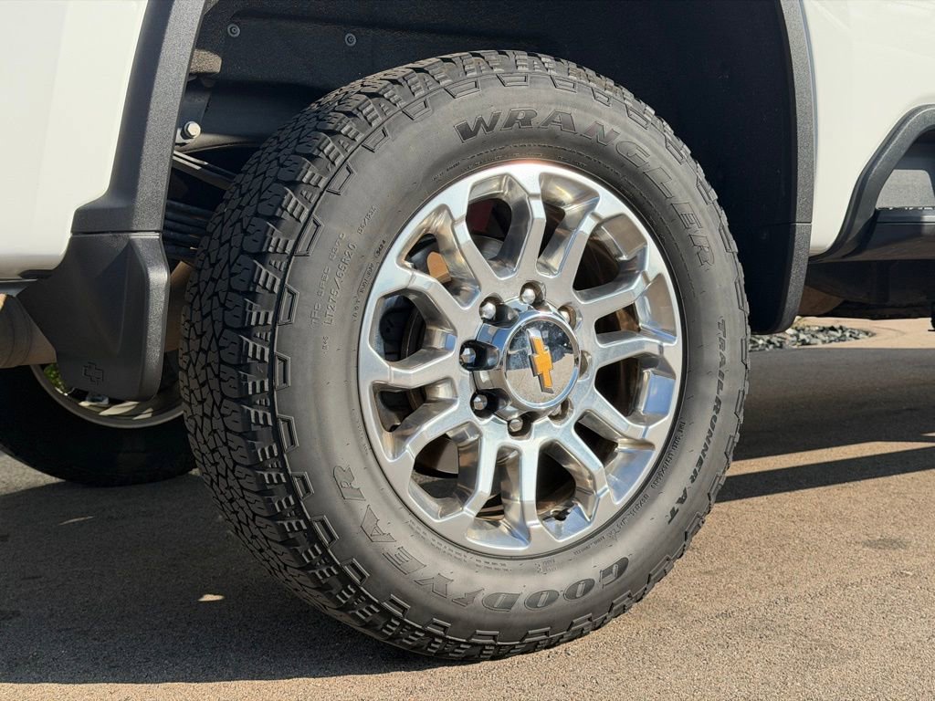 Used 2025 Chevrolet Silverado 3500 LTZ w/ LTZ Plus Package image 26