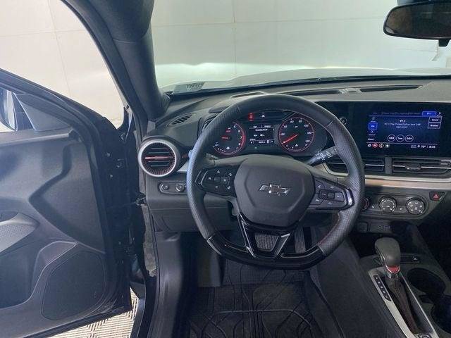 Used 2024 Chevrolet Trax RS w/ Driver Confidence Package FWD image 38
