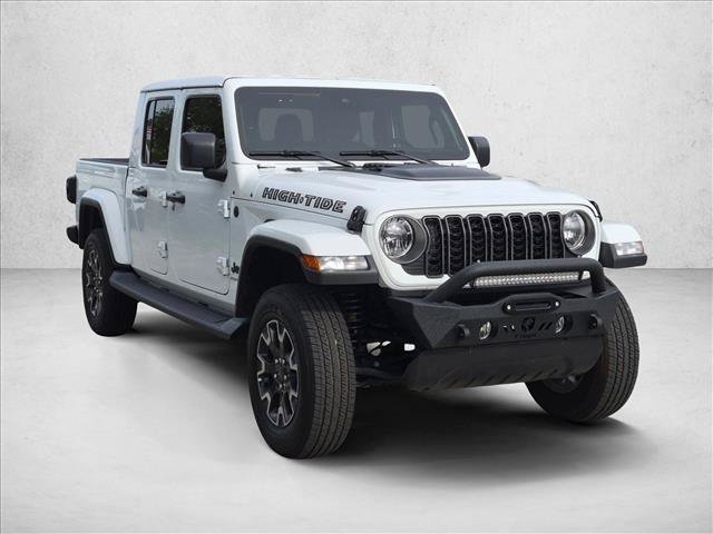 Used 2025 Jeep Gladiator Sport AWD/4WD video 3