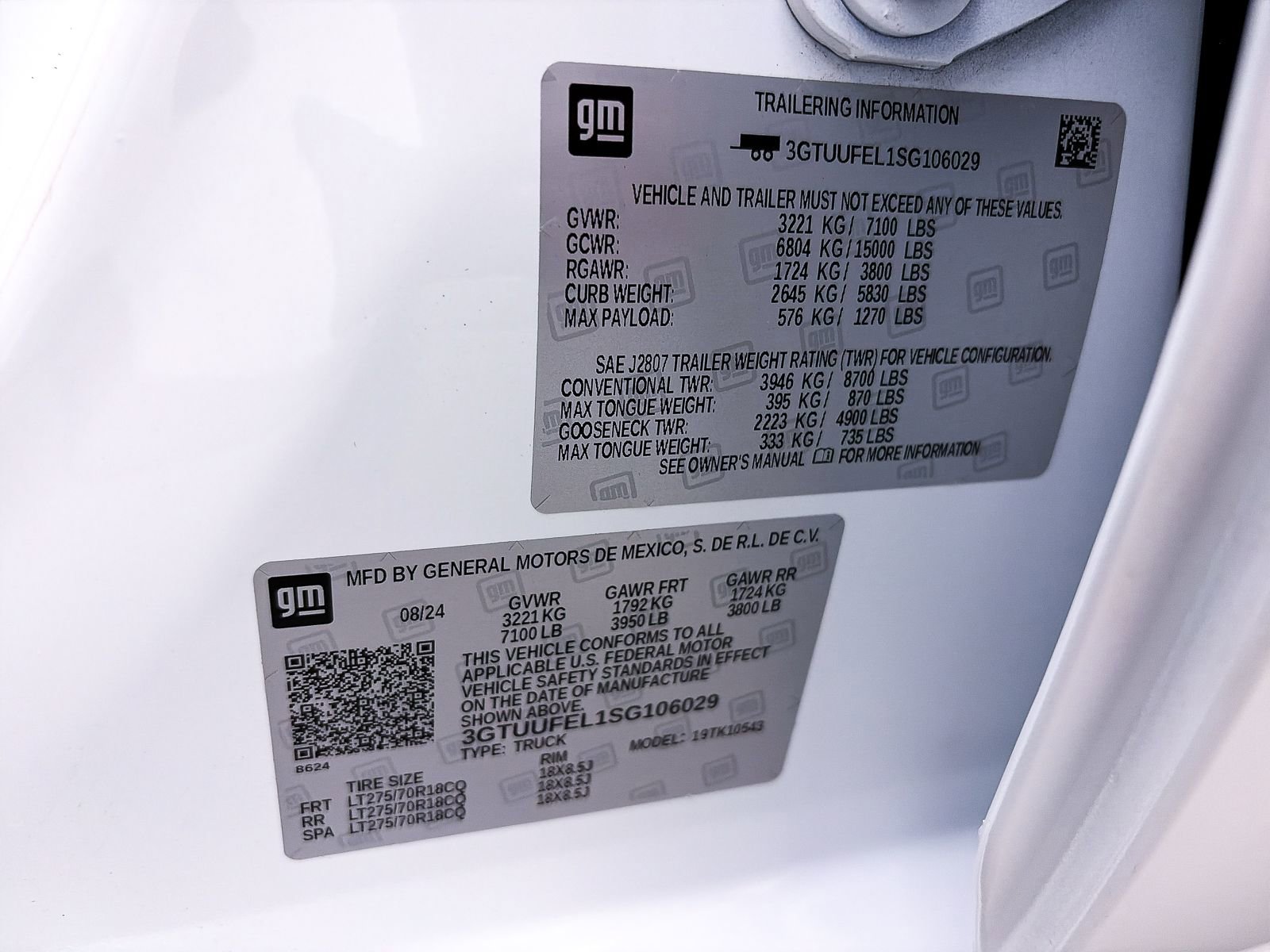 Used 2025 GMC Sierra 1500 AT4X image 43