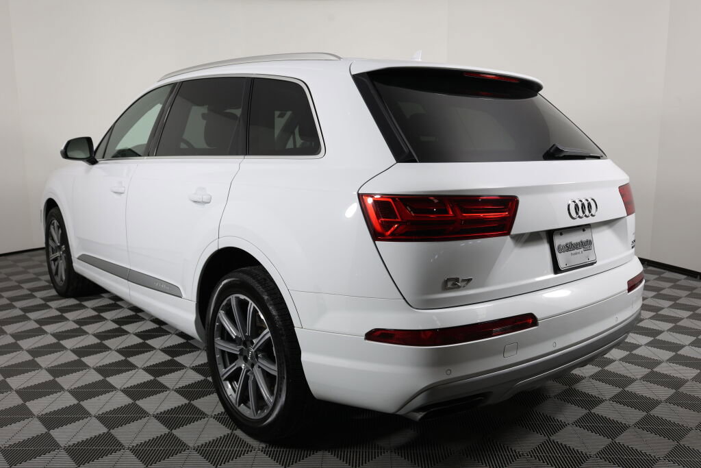 Used 2018 Audi Q7 3.0T Prestige w/ Prestige Package image 4
