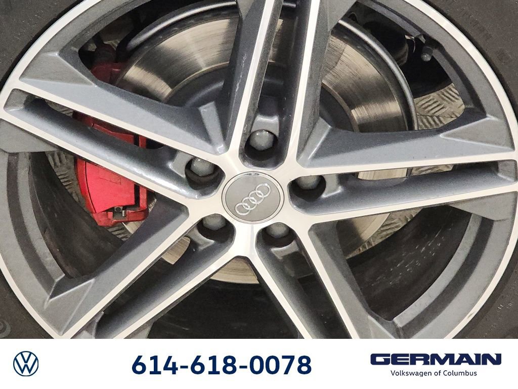 Used 2018 Audi SQ5 Prestige w/ Prestige Package image 16