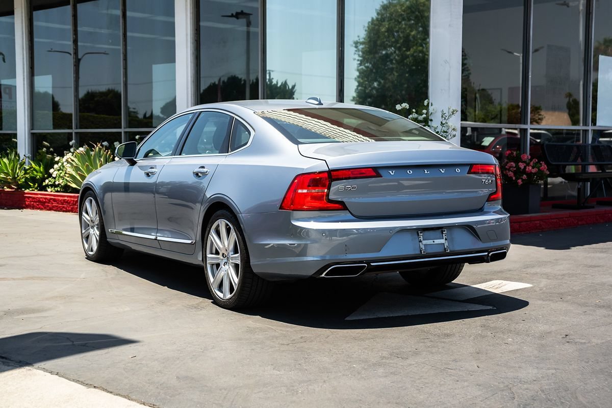 Used 2017 Volvo S90 T6 Inscription w/ Vision Package AWD/4WD image 2
