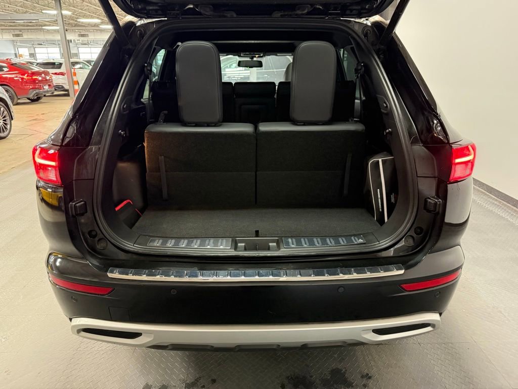 Used 2023 Mitsubishi Outlander SEL 40th Anniversary image 23