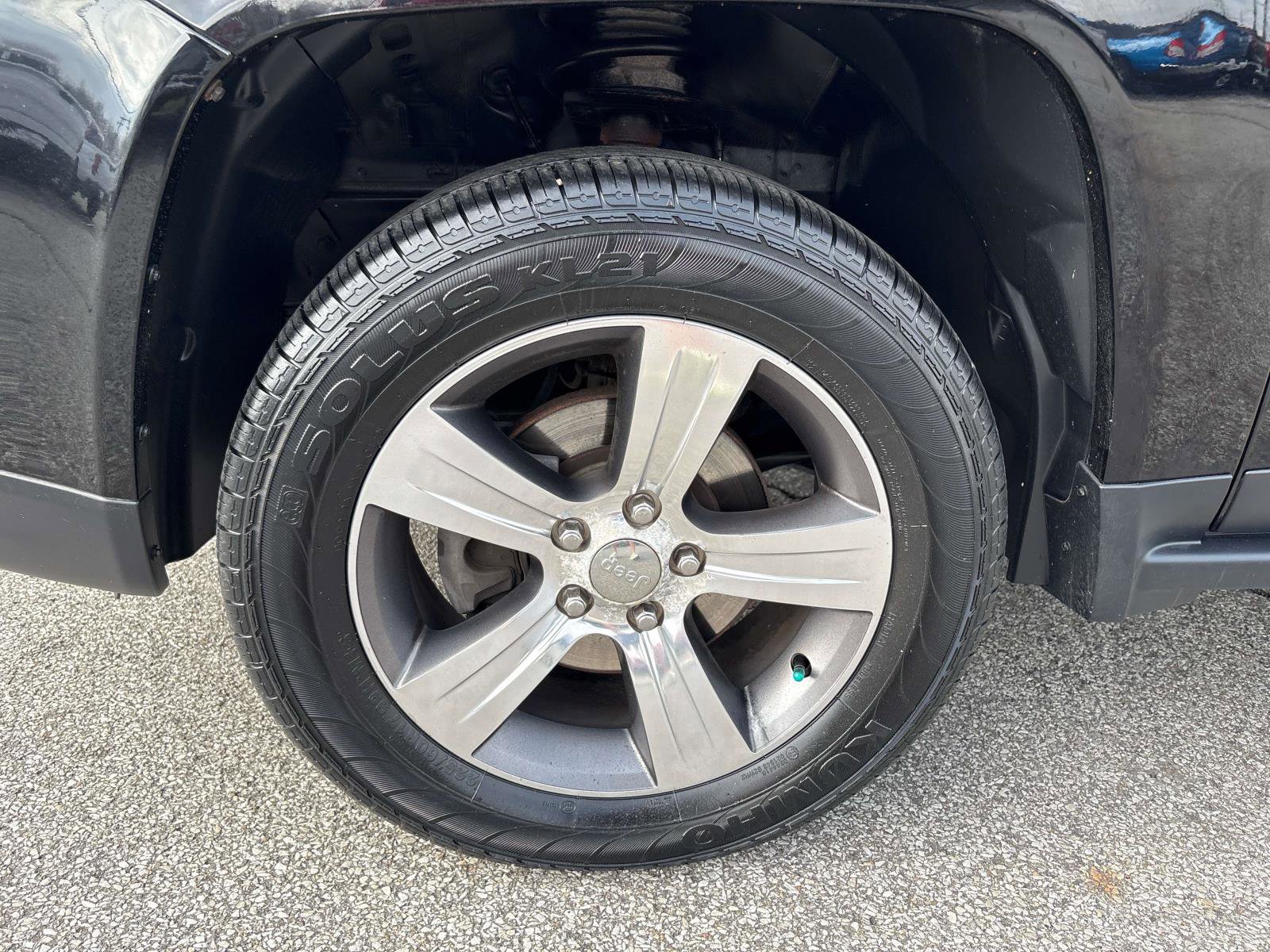 Used 2017 Jeep Compass High Altitude AWD/4WD image 9