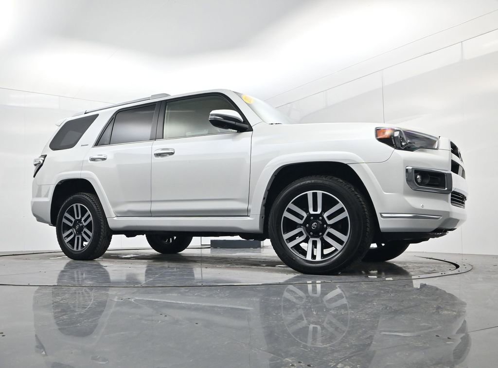 Used 2024 Toyota 4Runner Limited image 33