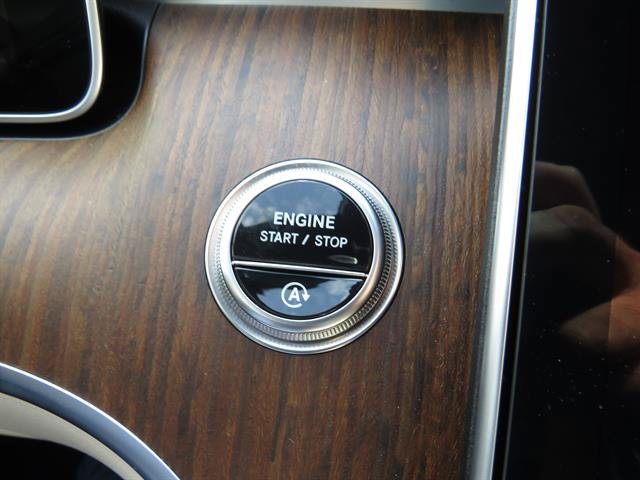 Certified 2025 Mercedes-Benz C 300 4MATIC Sedan image 15